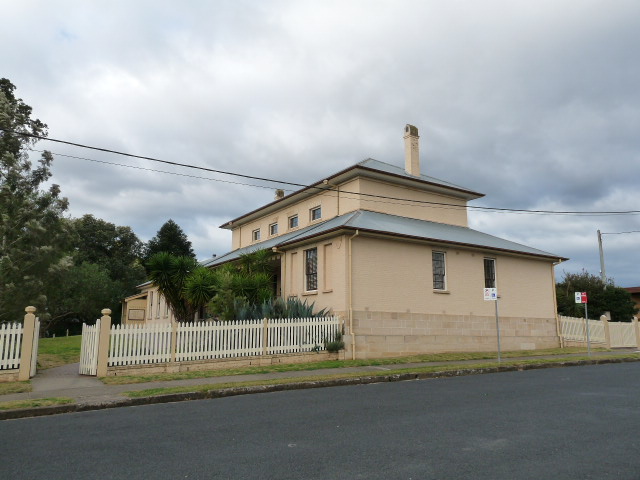 Windsor Court House